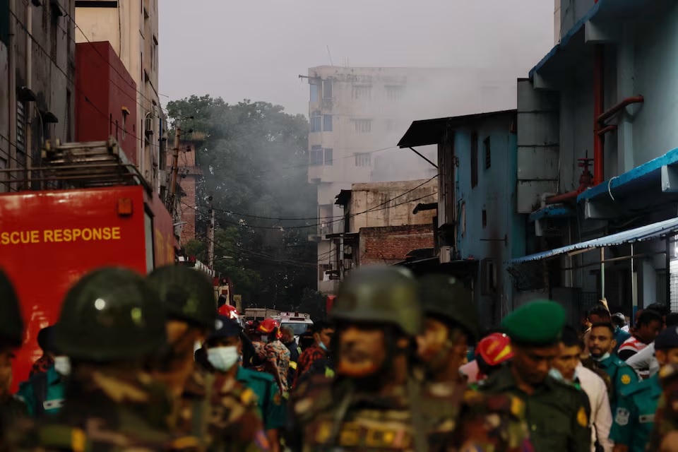 Khu vực hiện trường vụ hỏa hoạn ở Dhaka, Bangladesh. Nguồn: Reuters.