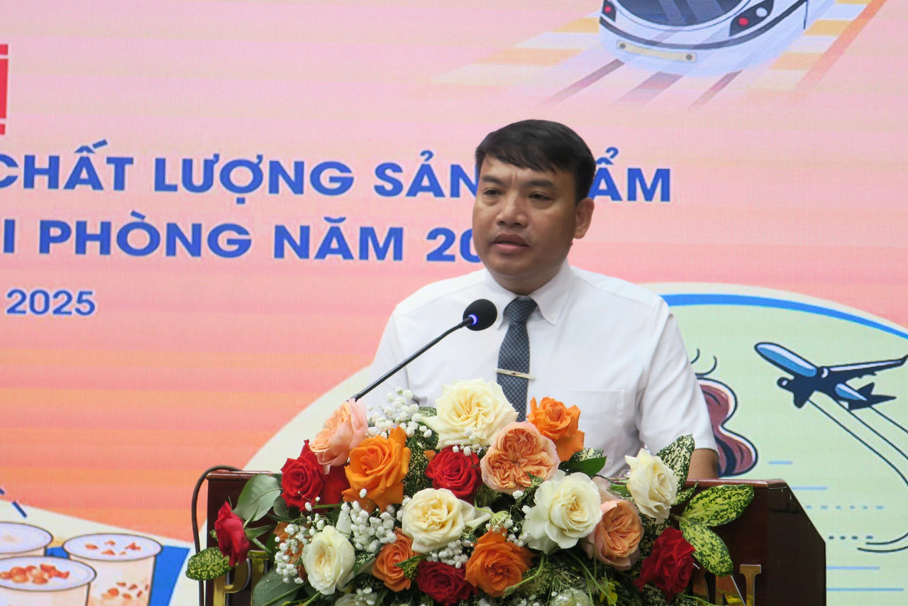 Ông Trần Văn Ngọc, Phó Giám đốc Sở VHTTDL thành phố phát biểu khai mạc hội nghị. Ảnh: PT. 