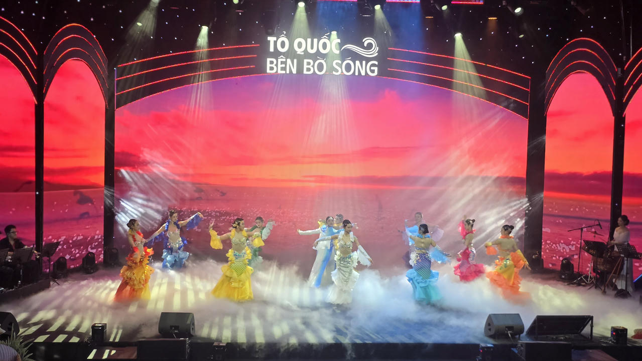 Trao giải Cuộc thi và Triển lãm ảnh nghệ thuật cấp Quốc gia "Tổ quốc bên bờ sóng" lần thứ III năm 2025