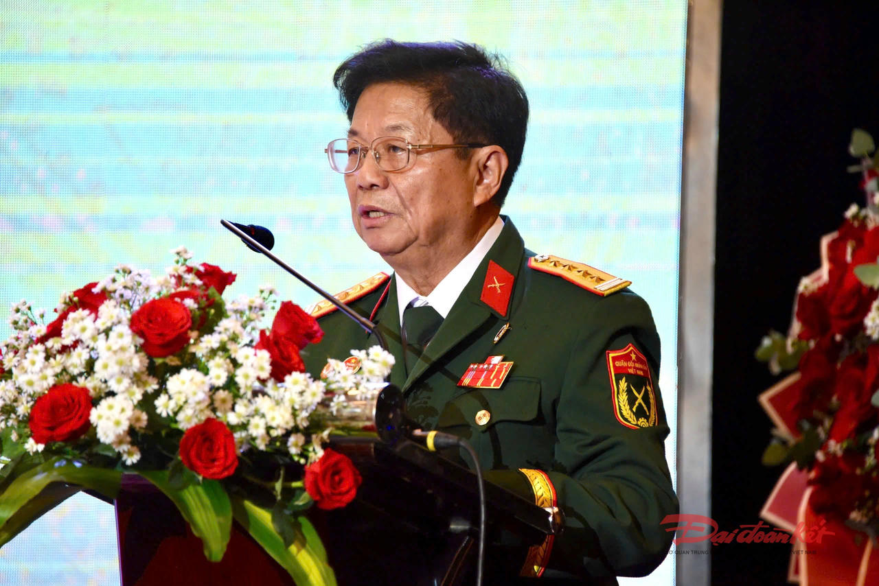 Đại tá Trần Thế Tuyển, nguyên Chủ tịch Hội HTGĐLS&TB TP Hồ Chí Minh phát biểu khai mạc Đại hội. Ảnh: K.S.