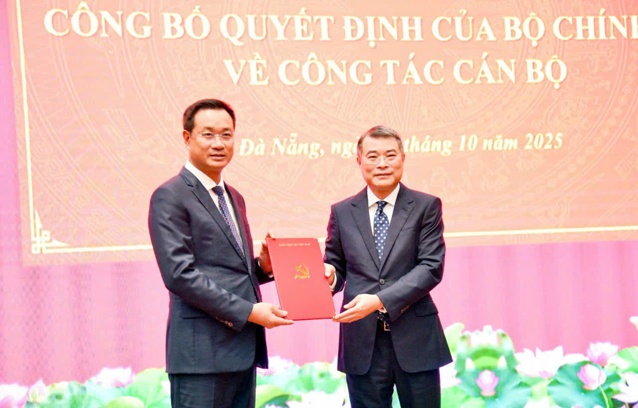 Ông Lê Ngọc Quang giữ chức Bí thư Thành ủy Đà Nẵng Ông Lê Ngọc Quang giữ chức Bí thư Thành ủy Đà Nẵng