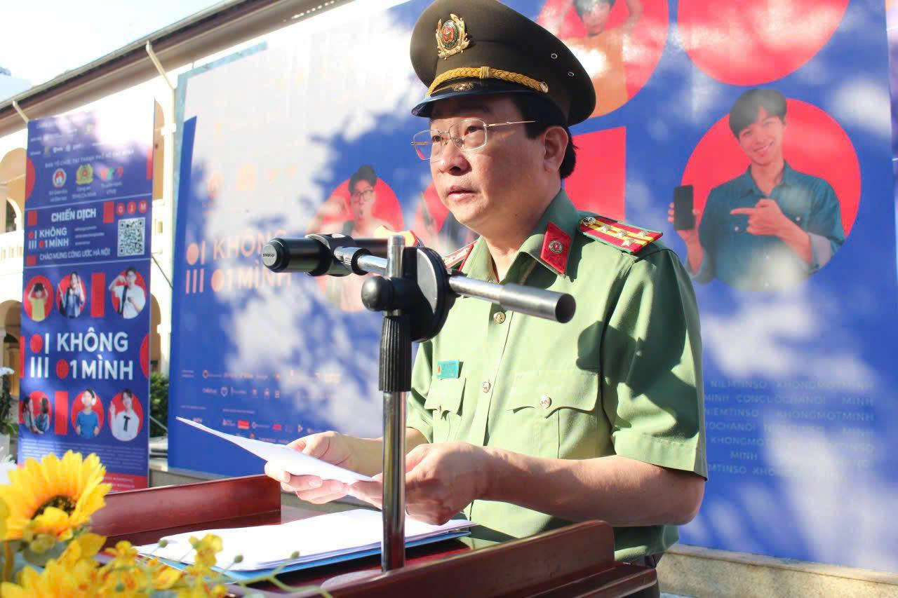 Đại tá Bùi Thanh Trực - Phó Giám đốc Công an TP Hồ Chí Minh phát biểu tại lễ phát động. Ảnh: L.Phú.