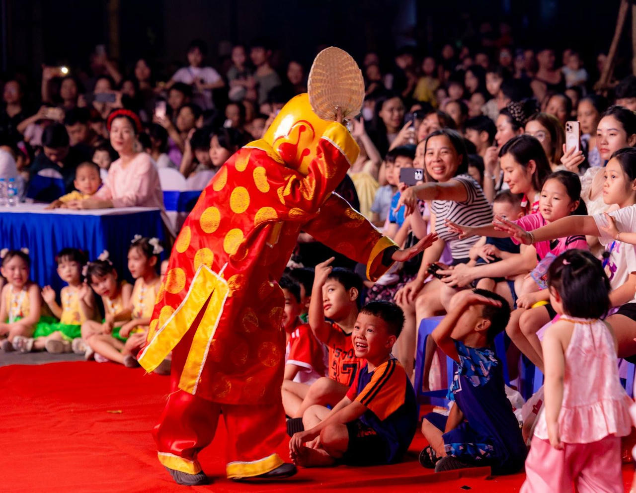 ROX Group đồng hành cùng cư dân trong các hoạt động trải nghiệm và gắn kết cộng đồng.