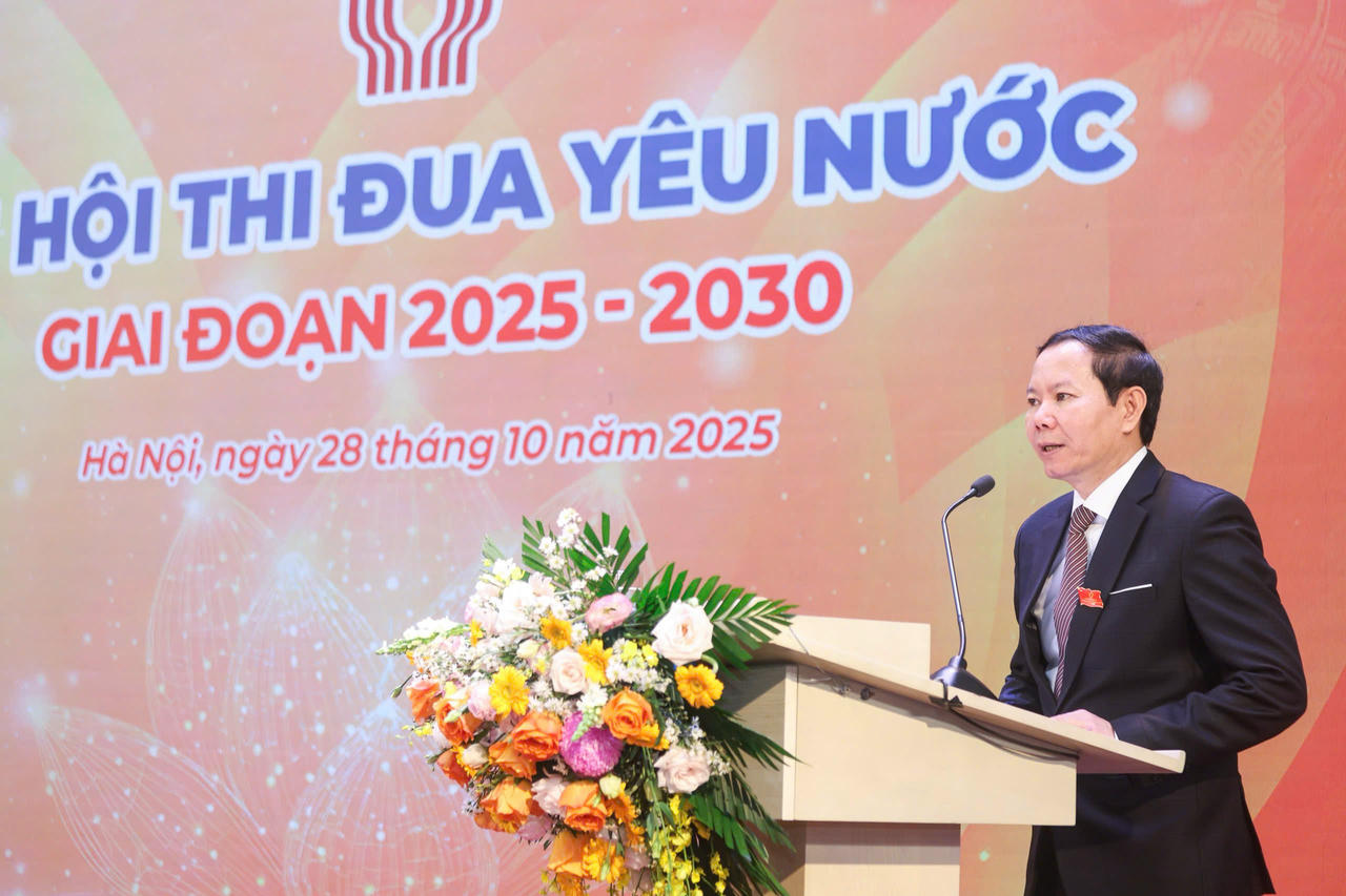 Ông Nguyễn Khắc Toàn, Viện trưởng Viện Đào tạo, bồi dưỡng cán bộ và Nghiên cứu khoa học phát biểu tại Đại hội. Ảnh: Quang Vinh.