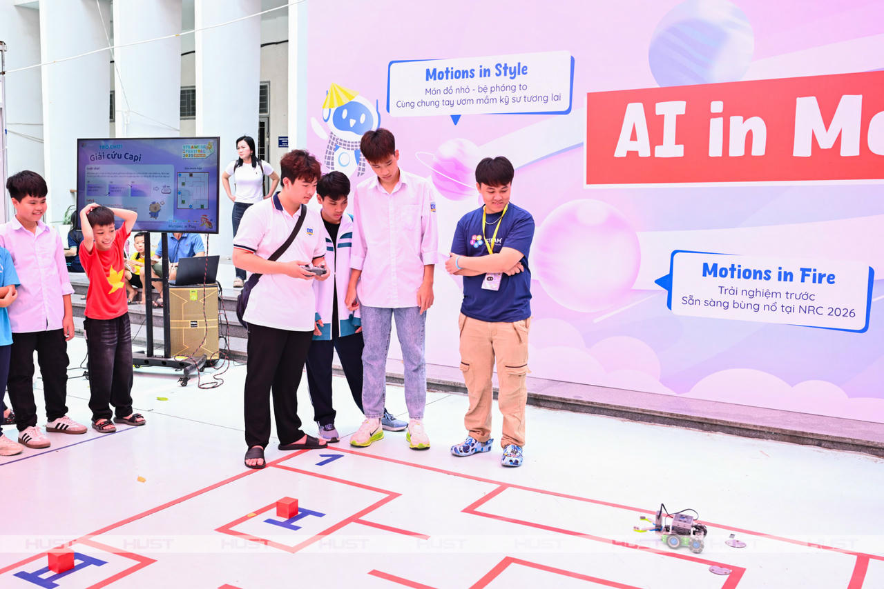 Học sinh, sinh viên tham dự Ngày hội STEM 2025. 	Ảnh: HUST