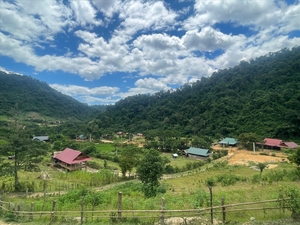 Bước tiến mới trong phát triển kinh tế - xã hội vùng đồng bào dân tộc thiểu số