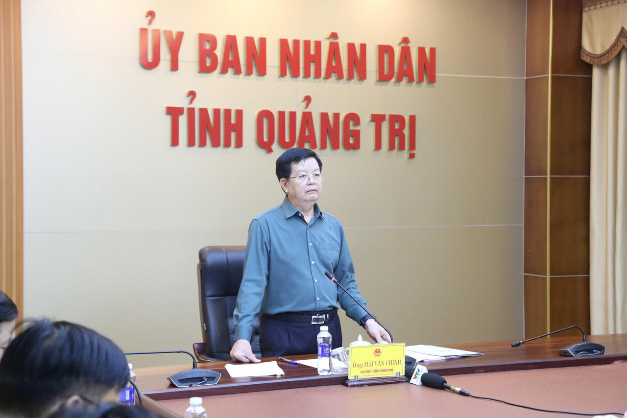 Phó Thủ tướng Mai Văn Chính chỉ đạo tại cuộc họp. Ảnh: Đ.Đ.