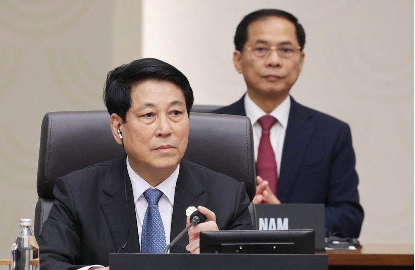 Chủ tịch nước dự phiên thứ nhất của Hội nghị các nhà lãnh đạo APEC 2025 Chủ tịch nước dự phiên thứ nhất của Hội nghị các nhà lãnh đạo APEC 2025