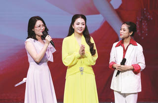 ‘Ừ thôi em lấy chồng’ - lời tự sự của ca sĩ trẻ Khánh Thy