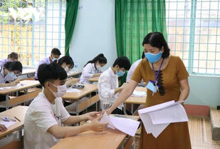 'Mưa' điểm 10, Nam Định giành lại vị trí quán quân kết quả thi tốt nghiệp THPT