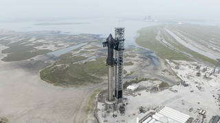 [VIDEO] Cận cảnh vụ phóng tàu vũ trụ khổng lồ của SpaceX