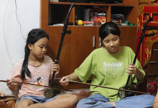 Giữ lấy 'cái nôi' hát xẩm