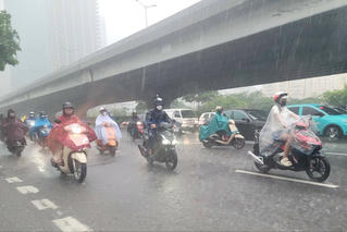 Bắc Bộ, Thanh Hóa và Nghệ An đề phòng mưa lớn kèm lốc sét