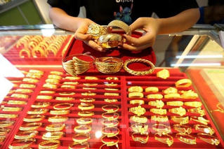 Ngày 6/11 giá vàng tiếp đà giảm nhẹ