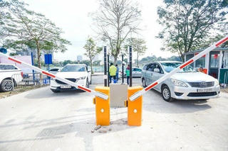 Thu phí xe không tiền mặt: Tạo minh bạch, chống thất thu thuế
