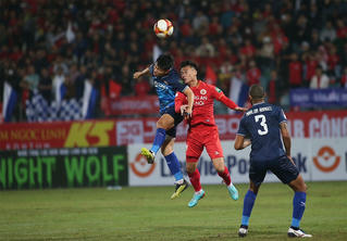 V.League hấp dẫn ngay ngày khai màn