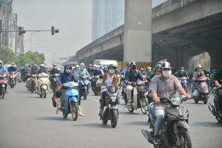 Ngày 17/8, Hà Nội ngày nắng, chiều tối có mưa rào và dông