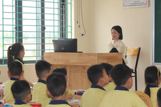 Ngày đầu tiên của cô Thắm