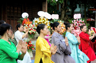 'Nghiên bút còn thơm'