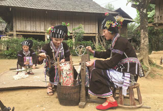 Bảo tồn, phát huy bản sắc văn hóa dân tộc Lự