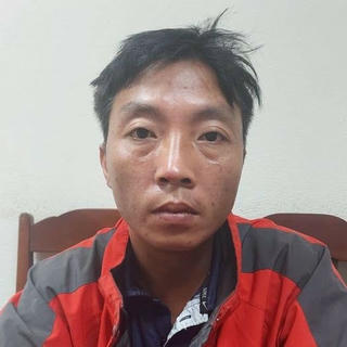 Buồn chuyện gia đình, người đàn ông say rượu mang mìn ra cầu kích nổ