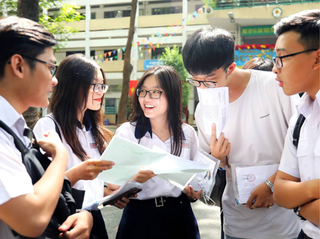 Chọn đại học hay học nghề?