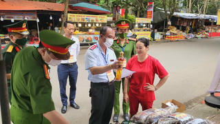 Lập đoàn liên ngành 'chặn' nạn 'chặt chém' ở Đền Hùng
