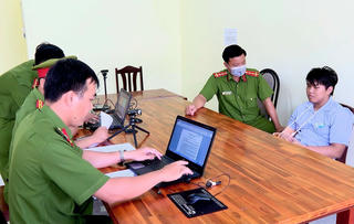 Bạc Liêu: Bắt giam nam thanh niên nghiện game dùng đao chém chết người