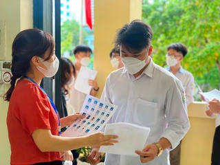 Vì sao Bộ GDĐT bỏ Tiếng Anh là môn bắt buộc thi tốt nghiệp THPT?