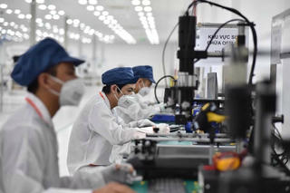 “Điểm nghẽn” năng suất lao động