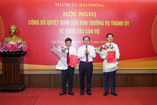 Hải Phòng: Công bố loạt quyết định về cán bộ chủ chốt
