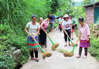 Hăng hái xây dựng nông thôn mới