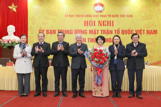 Bà Tô Thị Bích Châu giữ chức Phó Chủ tịch UBTƯ MTTQ Việt Nam