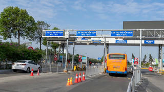 Sân bay Nội Bài chạy thử 3 làn thu phí tự động không dừng