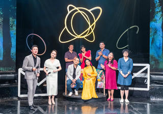 Bất ngờ câu chuyện 'đón' internet về Việt Nam tại 'Thanh xuân tươi đẹp'