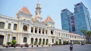 'Thư xin lỗi' vì trễ hẹn