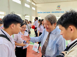 “Đi tắt, đón đầu” để thích ứng thị trường lao động
