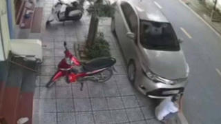 Thái Bình: Cụ ông bị ô tô đâm tử vong khi đang ngồi nhàn tản ở mép vỉa hè