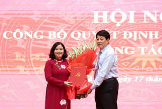 Tin tức sáng 18/7: Bà Bùi Thị Minh Hoài giữ chức Bí thư Thành ủy Hà Nội; Bổ nhiệm 2 Thứ trưởng Bộ Công an