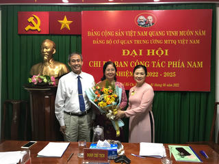 Phó Chủ tịch Trương Thị Ngọc Ánh dự Đại hội chi bộ Ban Công tác phía Nam