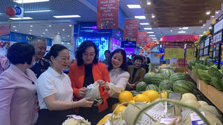 Kiểm tra thị trường hàng hóa phục vụ Tết Nguyên đán