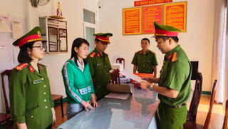 Quảng Nam: Bắt người phụ nữ lừa người chơi biêu với số tiền hơn 27 tỷ đồng
