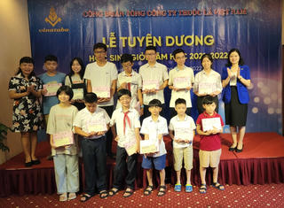 Công đoàn Vinataba: Tuyên dương, khen thưởng học sinh giỏi lần thứ XIX, năm học 2021 - 2022