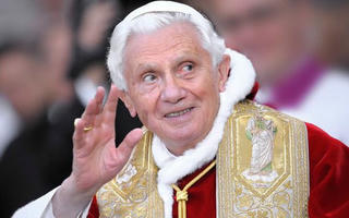 Điện chia buồn Giáo hoàng danh dự Benedict XVI qua đời