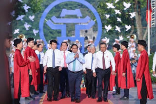 'Ngày hội Văn hóa vì hòa bình' tái hiện dòng chảy lịch sử, văn hóa Thủ đô