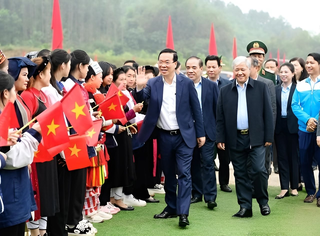 Chủ tịch nước phát động Tết trồng cây “Đời đời nhớ ơn Bác Hồ” tại Tuyên Quang