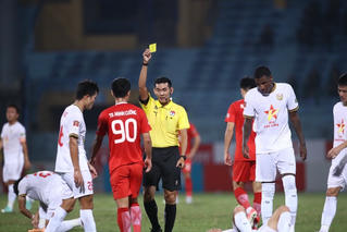V.League tạm nghỉ sau 3 vòng nhiều kịch tính