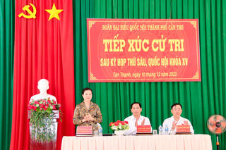 Phó Chủ tịch Trương Thị Ngọc Ánh tiếp xúc cử tri Cần Thơ