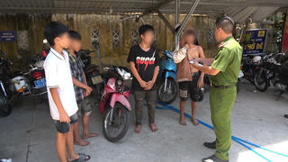 Làm rõ nhóm đối tượng điều khiển xe trộm cắp tông thẳng vào CSGT