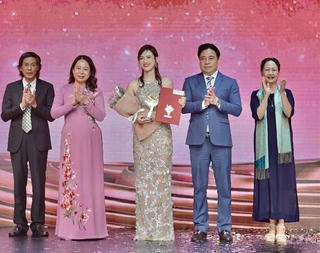 Phó Chủ tịch nước Võ Thị Ánh Xuân dự Lễ trao Giải thưởng Cánh diều Vàng 2024